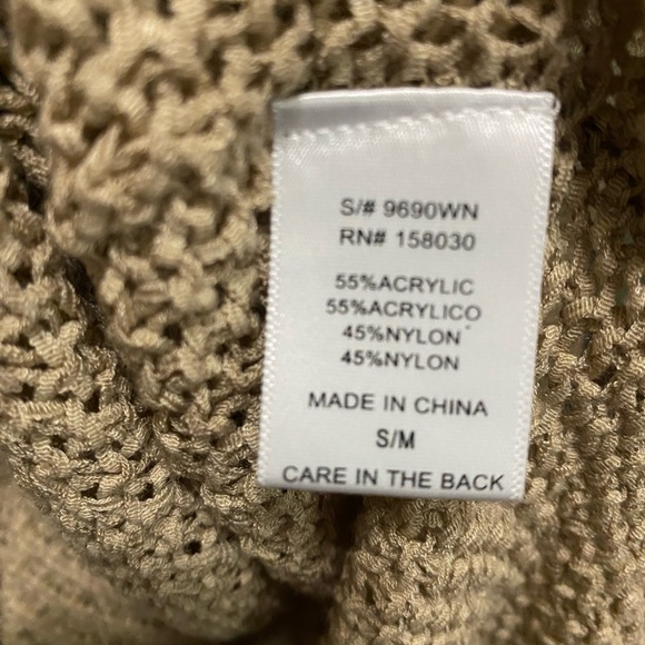 Love Tree V-Neck Sweater - Picture 6 of 6